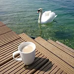 Topsenec-lakeside