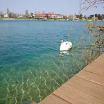 Topsenec-lakeside * Senec