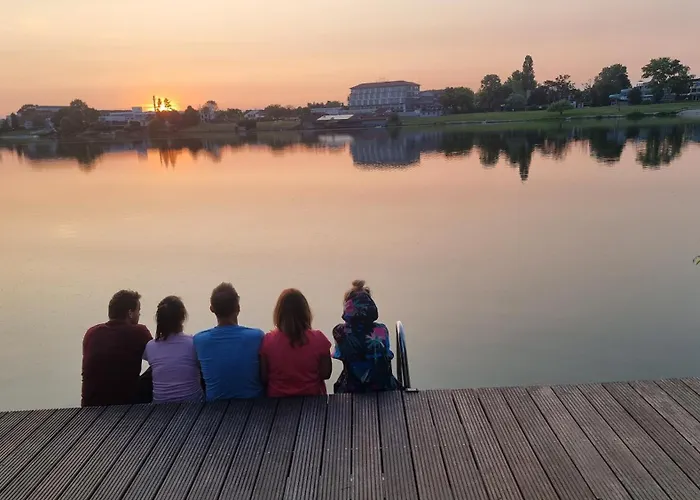 Topsenec-lakeside セネツ