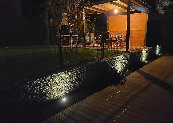 Topsenec-lakeside * Senec